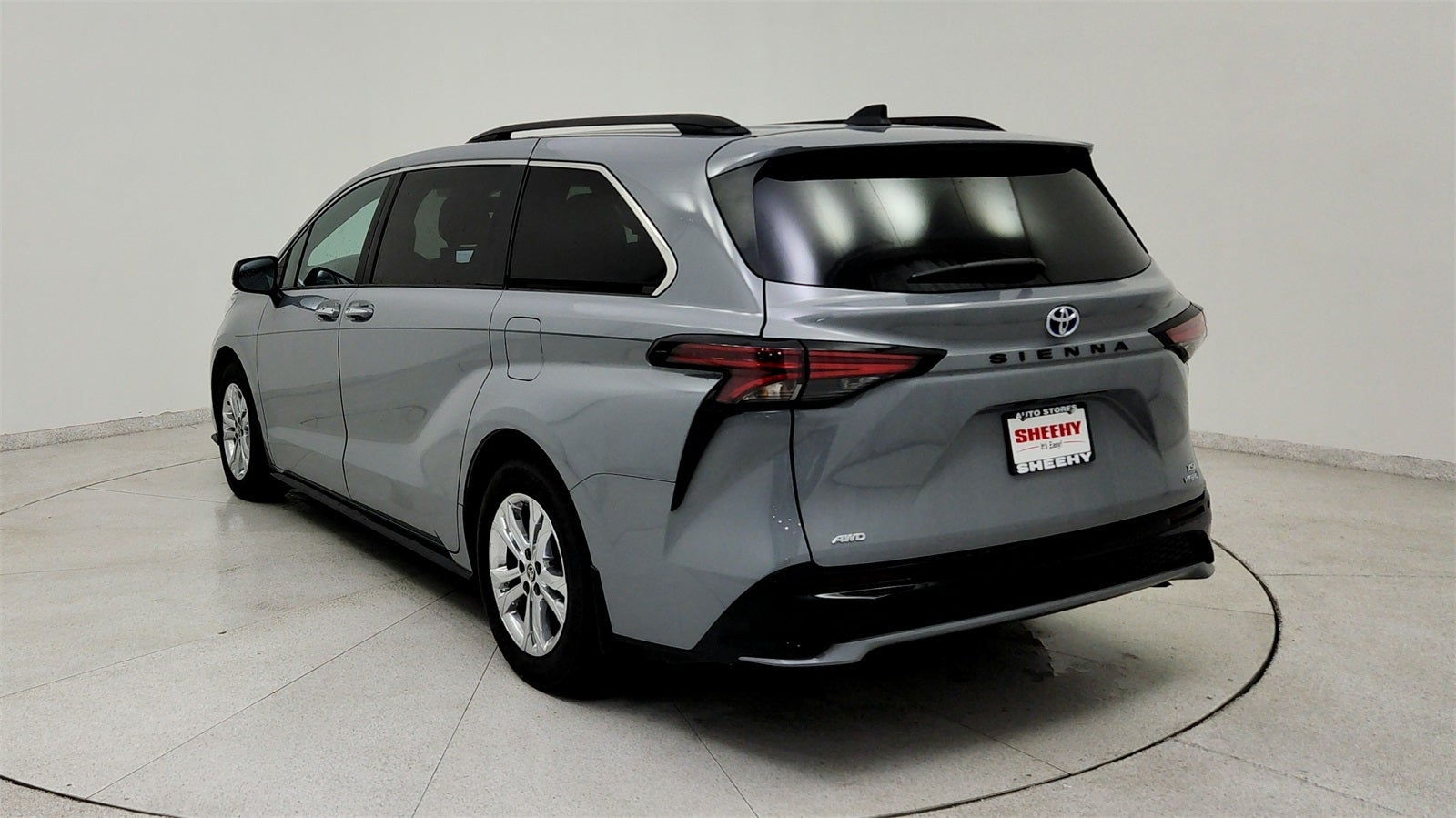 2023 Toyota Sienna XSE 7 Passenger
