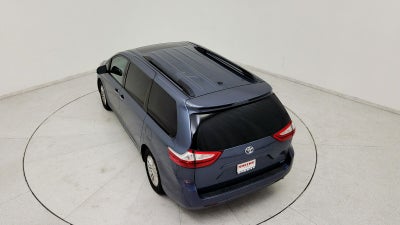 2015 Toyota Sienna XLE 8 Passenger