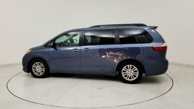 2015 Toyota Sienna XLE 8 Passenger