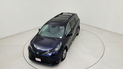 2025 Toyota Sienna XLE 7 Passenger