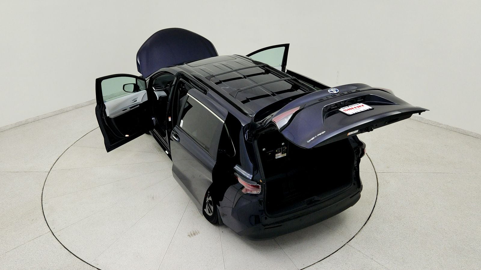 2025 Toyota Sienna XLE 7 Passenger