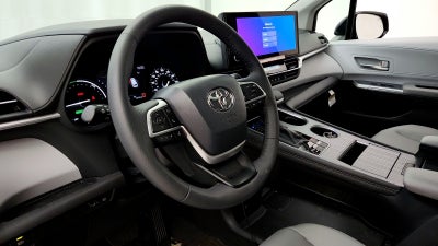 2025 Toyota Sienna XLE 7 Passenger