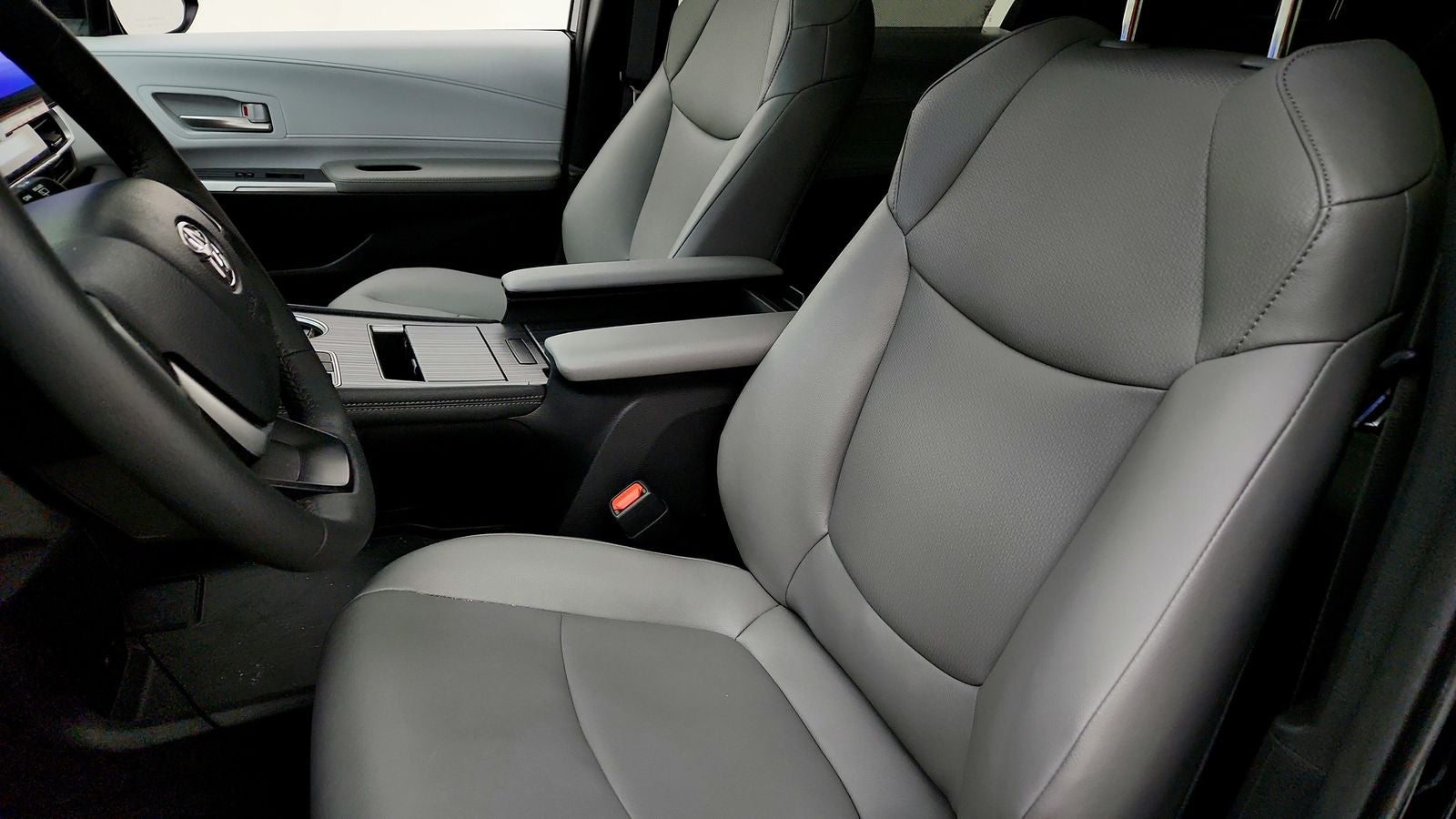 2025 Toyota Sienna XLE 7 Passenger