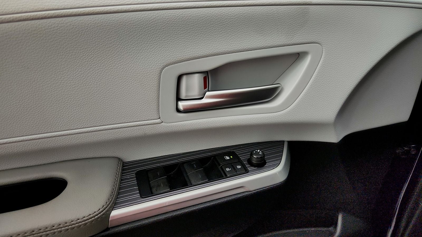 2025 Toyota Sienna XLE 7 Passenger