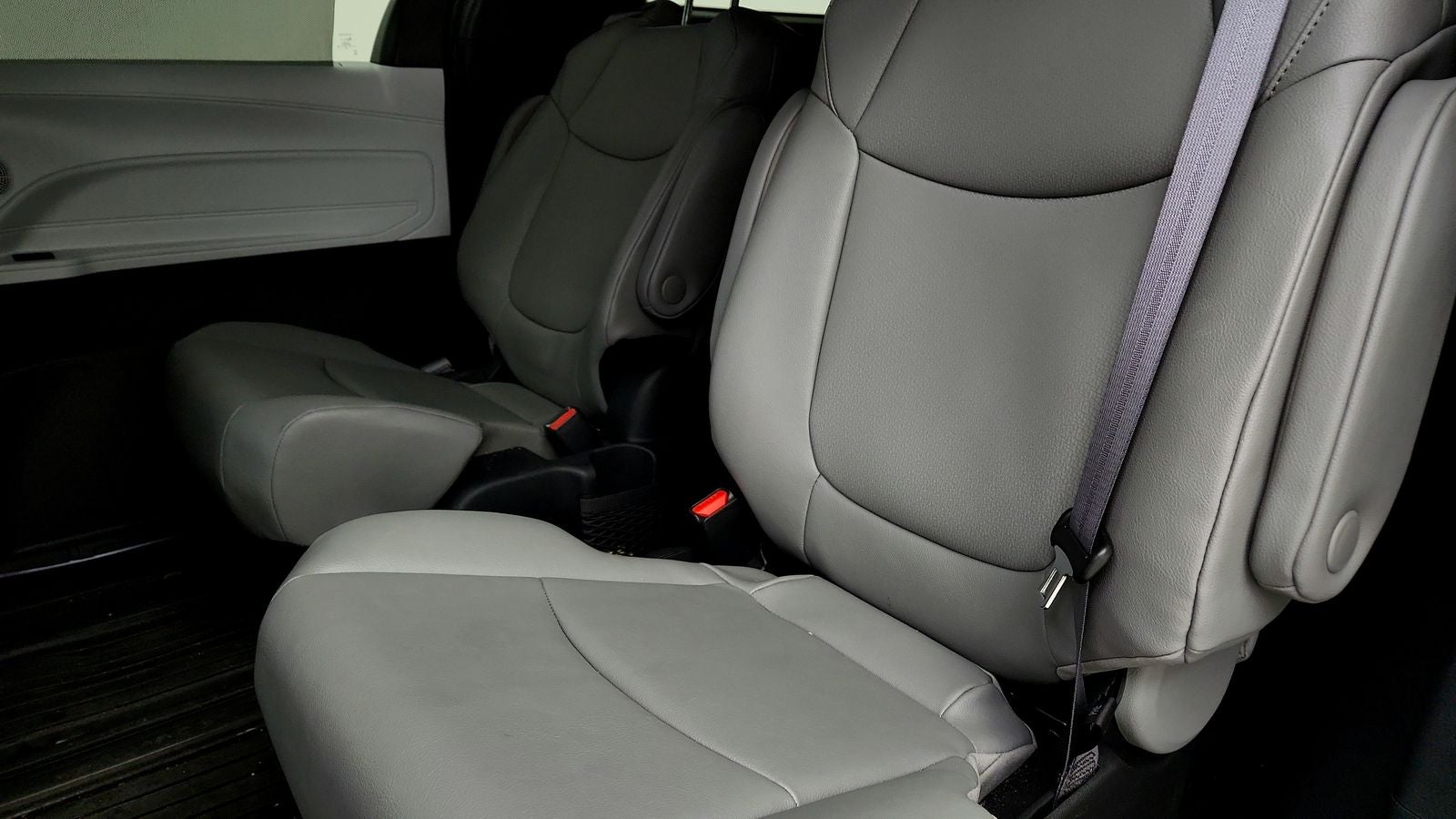 2025 Toyota Sienna XLE 7 Passenger