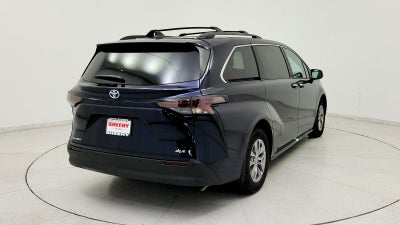 2025 Toyota Sienna XLE 7 Passenger