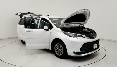 2024 Toyota Sienna XLE 7 Passenger
