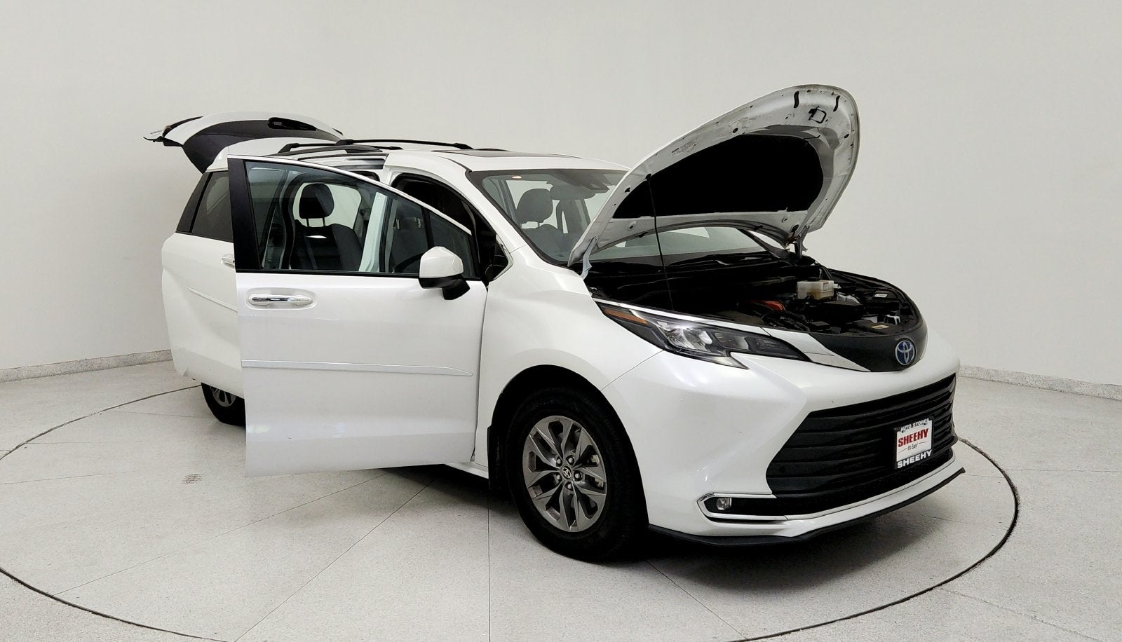 2024 Toyota Sienna XLE 7 Passenger