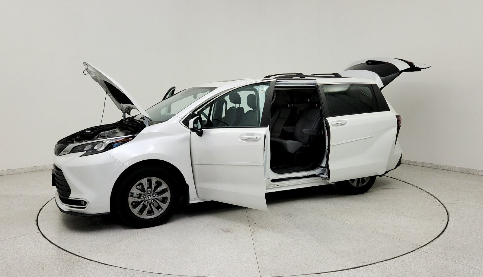 2024 Toyota Sienna XLE 7 Passenger