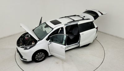 2024 Toyota Sienna XLE 7 Passenger