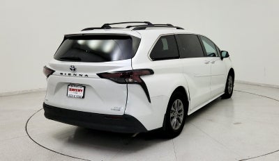 2024 Toyota Sienna XLE 7 Passenger