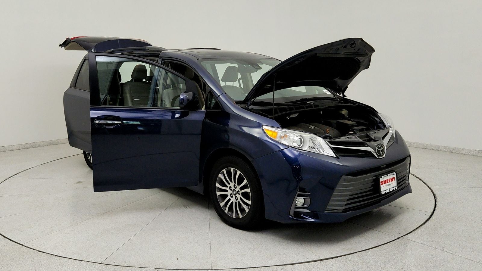 2019 Toyota Sienna XLE Premium 8 Passenger