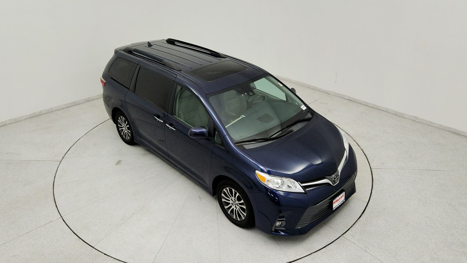 2019 Toyota Sienna XLE Premium 8 Passenger