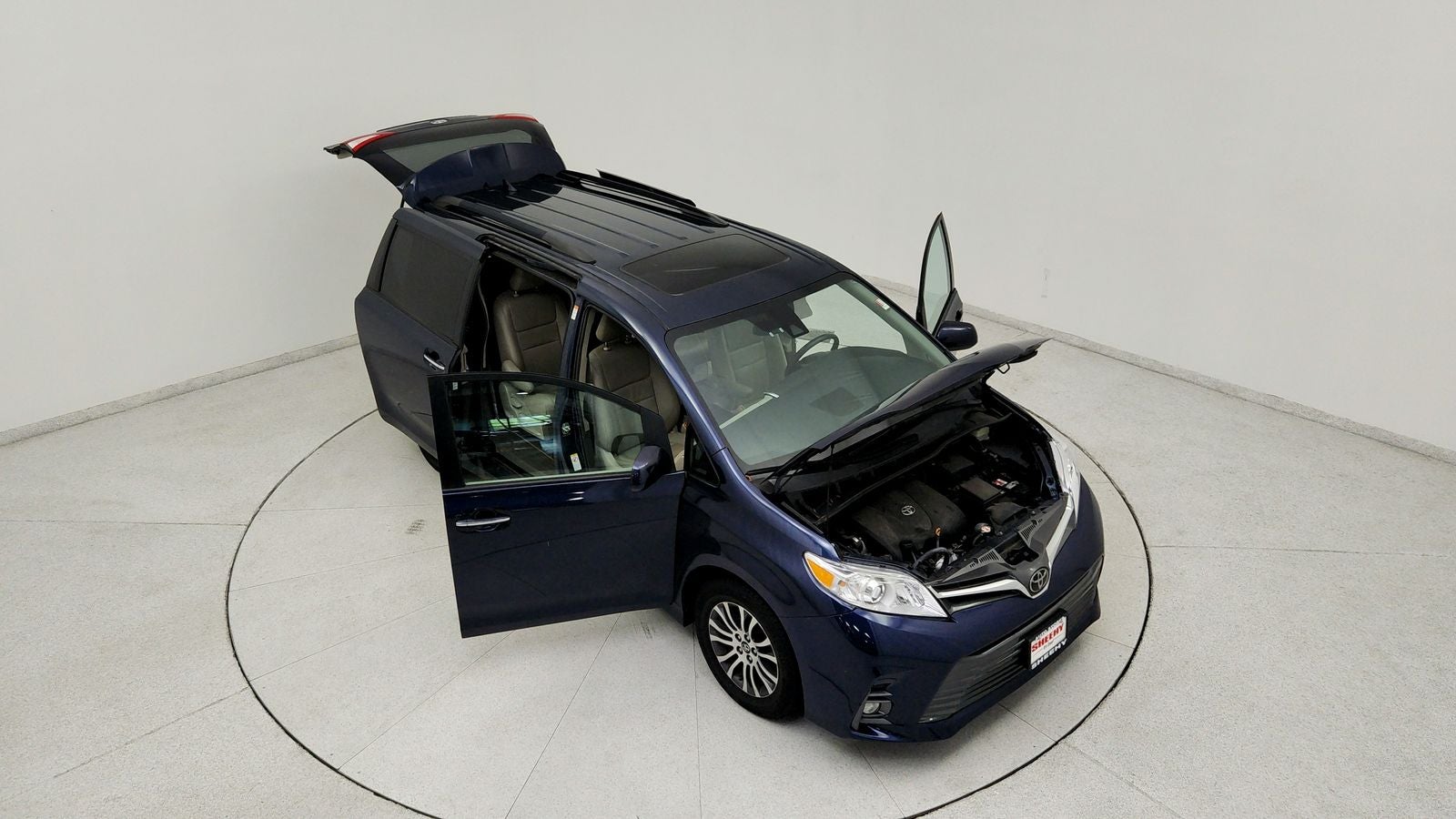 2019 Toyota Sienna XLE Premium 8 Passenger