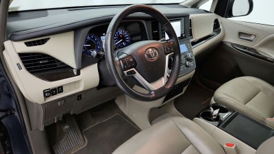2019 Toyota Sienna XLE Premium 8 Passenger