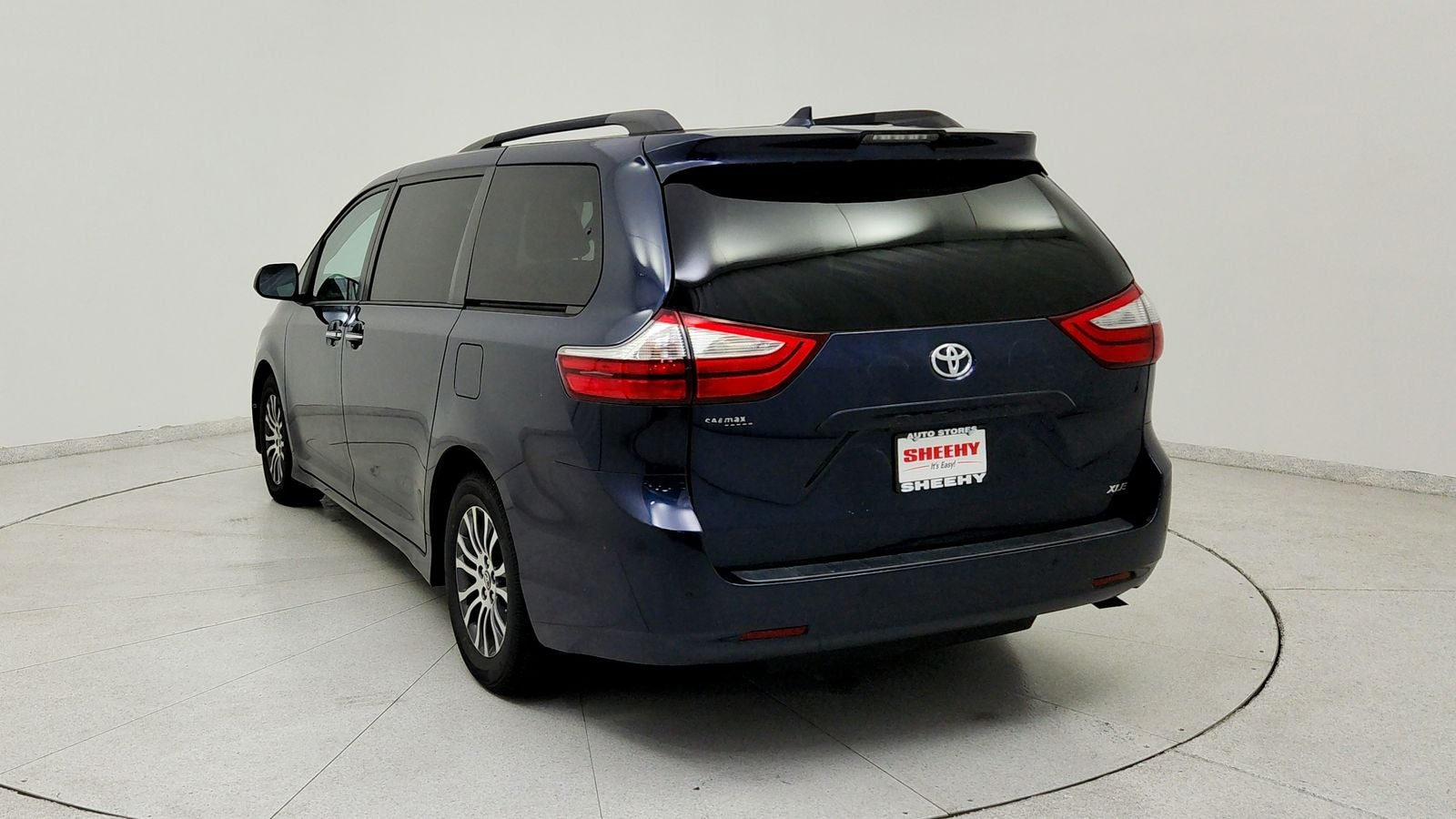 2019 Toyota Sienna XLE Premium 8 Passenger