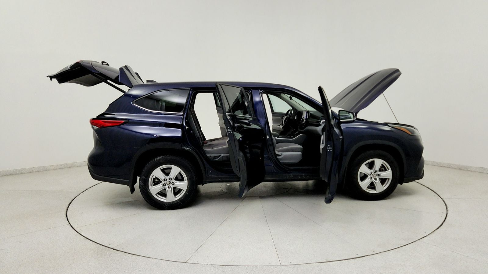 2023 Toyota Highlander Hybrid LE