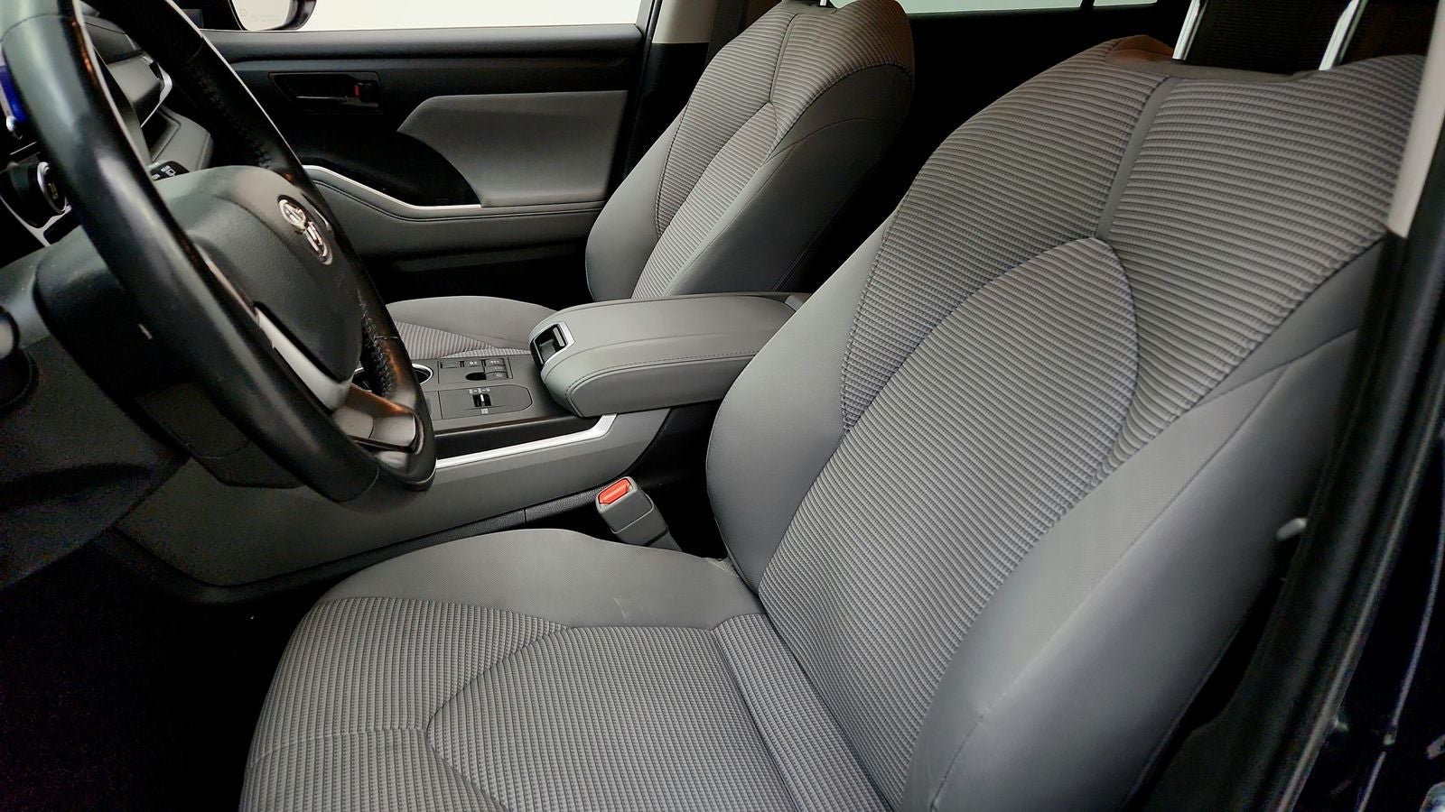 2023 Toyota Highlander Hybrid LE