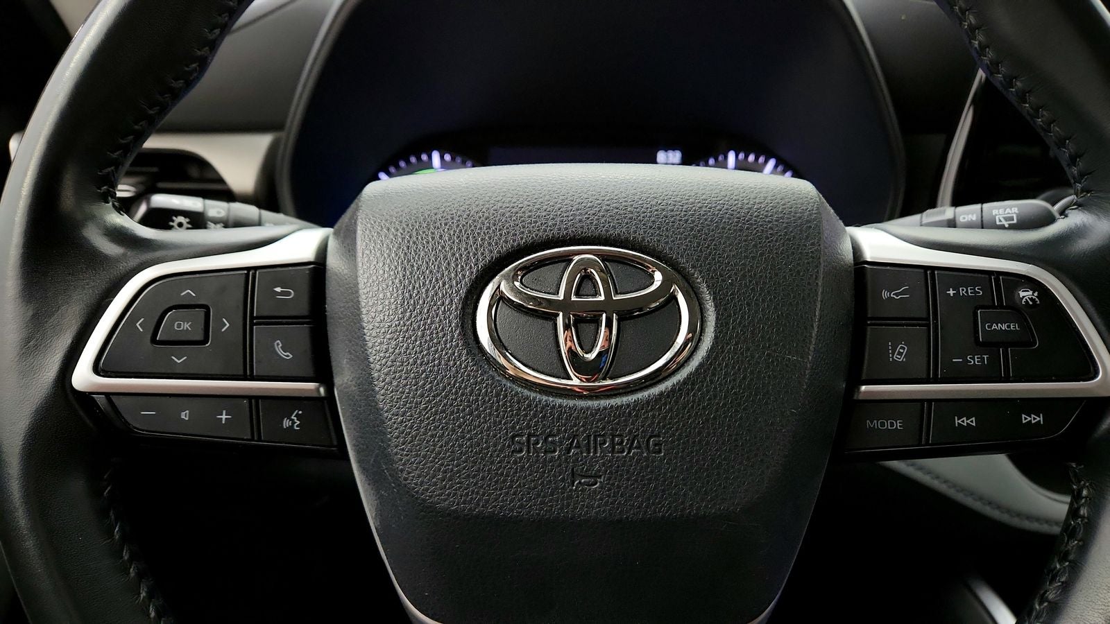 2023 Toyota Highlander Hybrid LE
