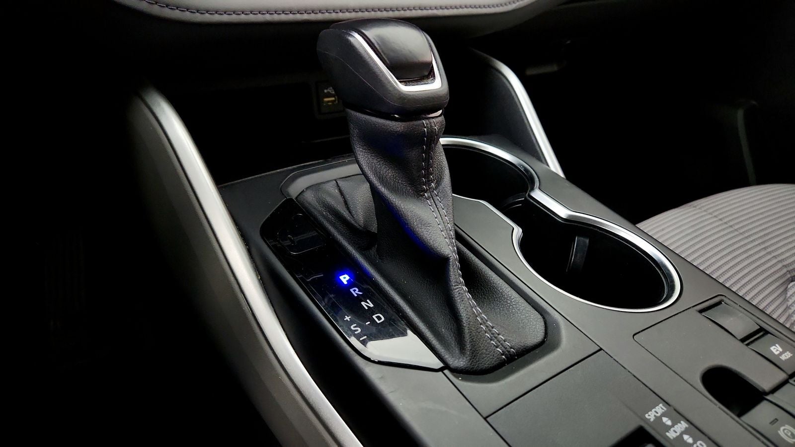 2023 Toyota Highlander Hybrid LE