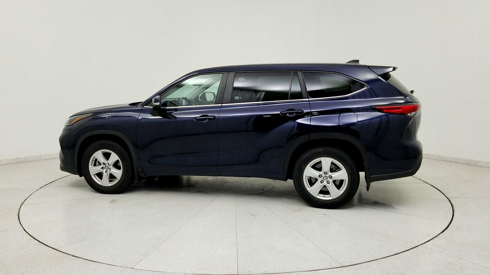 2023 Toyota Highlander Hybrid LE
