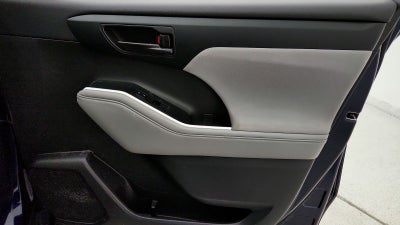 2023 Toyota Highlander Hybrid LE