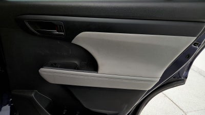 2023 Toyota Highlander Hybrid LE