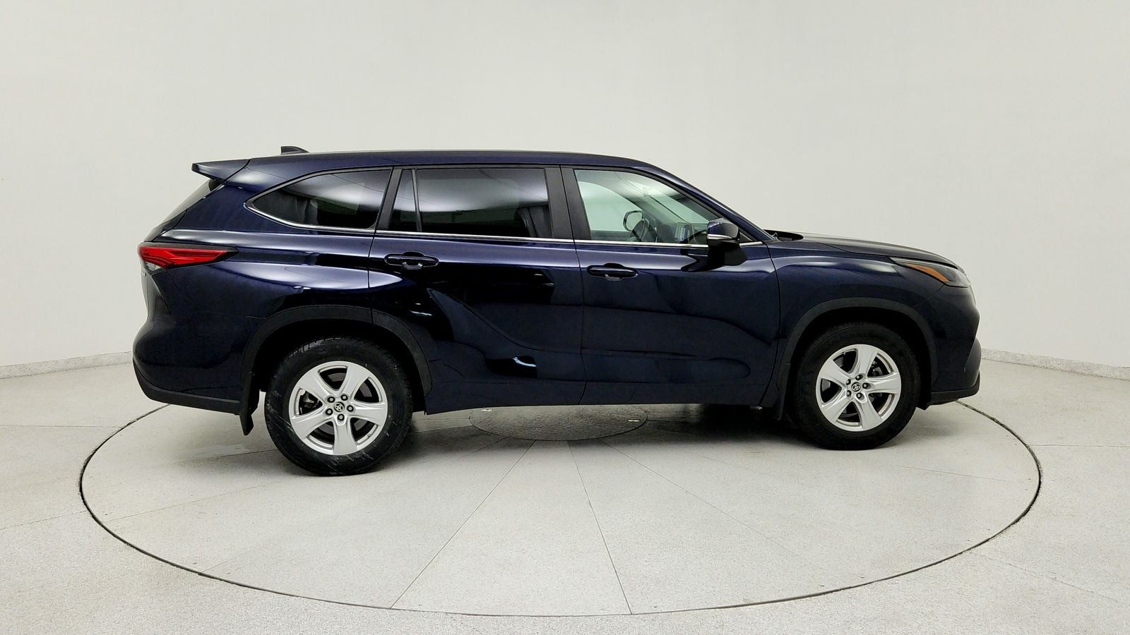 2023 Toyota Highlander Hybrid LE