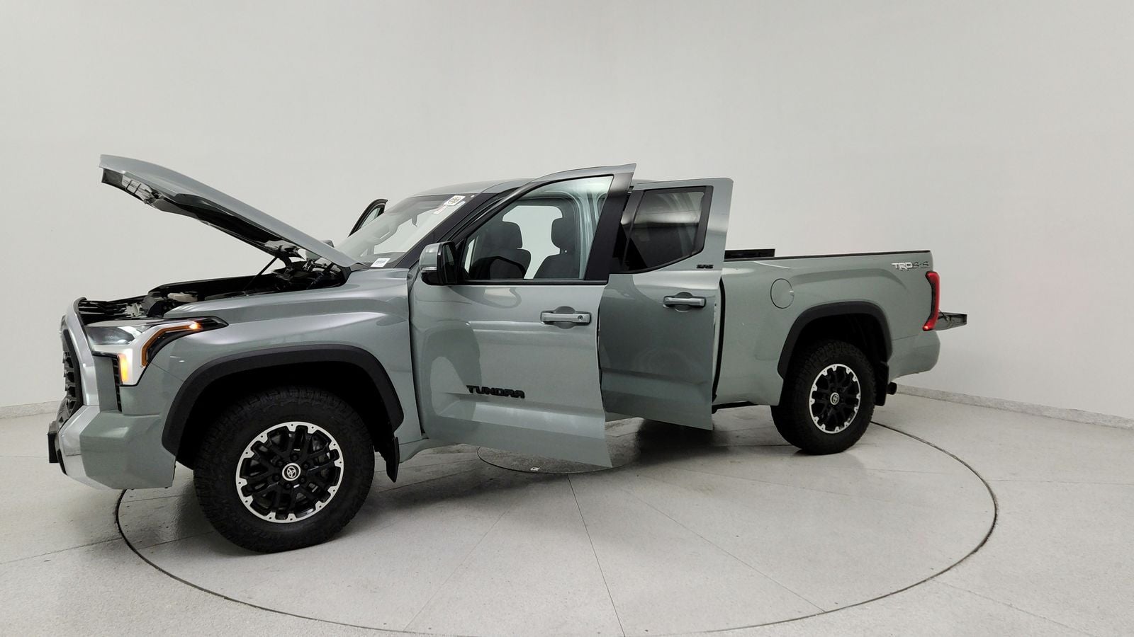 2022 Toyota Tundra SR5
