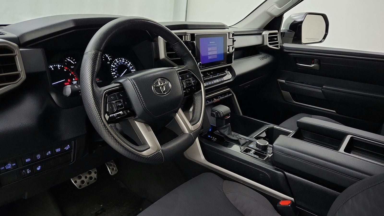 2022 Toyota Tundra SR5