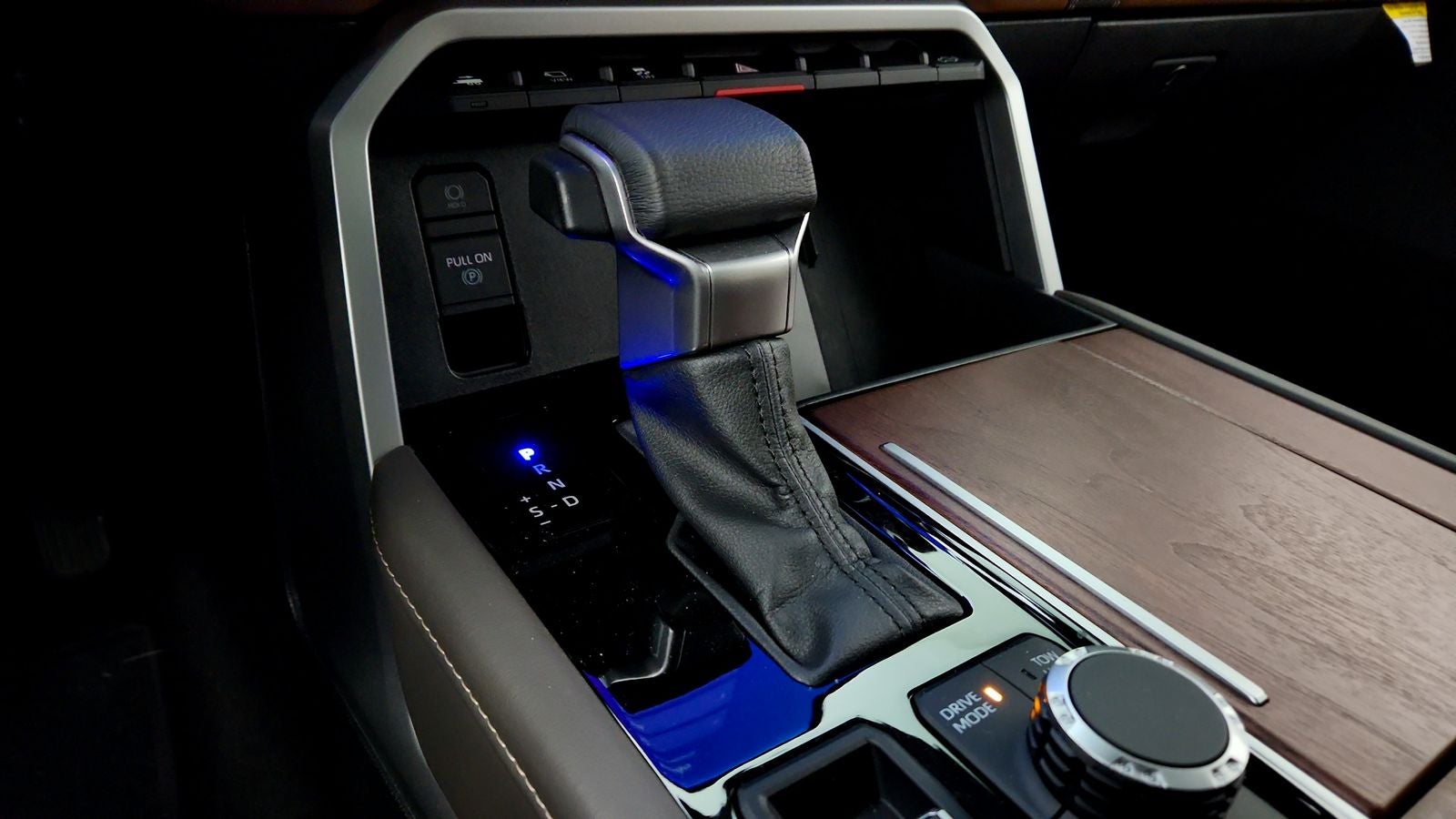 2025 Toyota Tundra Hybrid 1794 Edition