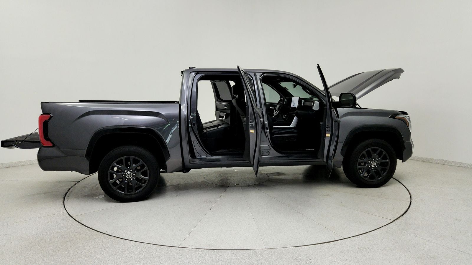 2023 Toyota Tundra Platinum