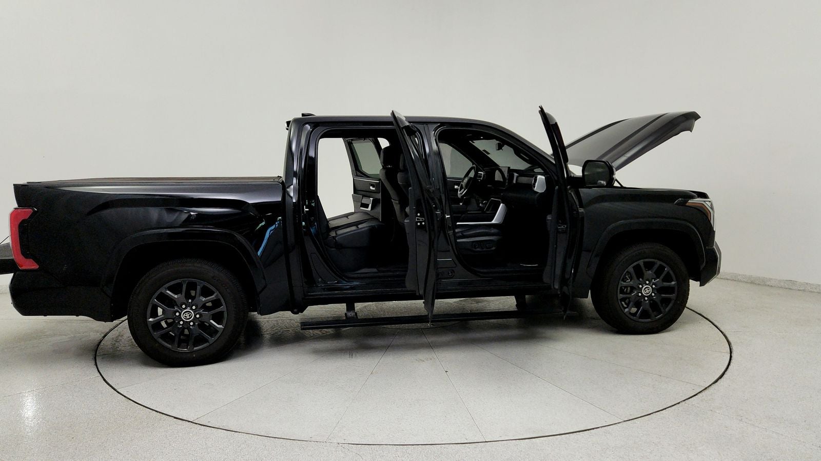 2023 Toyota Tundra Platinum
