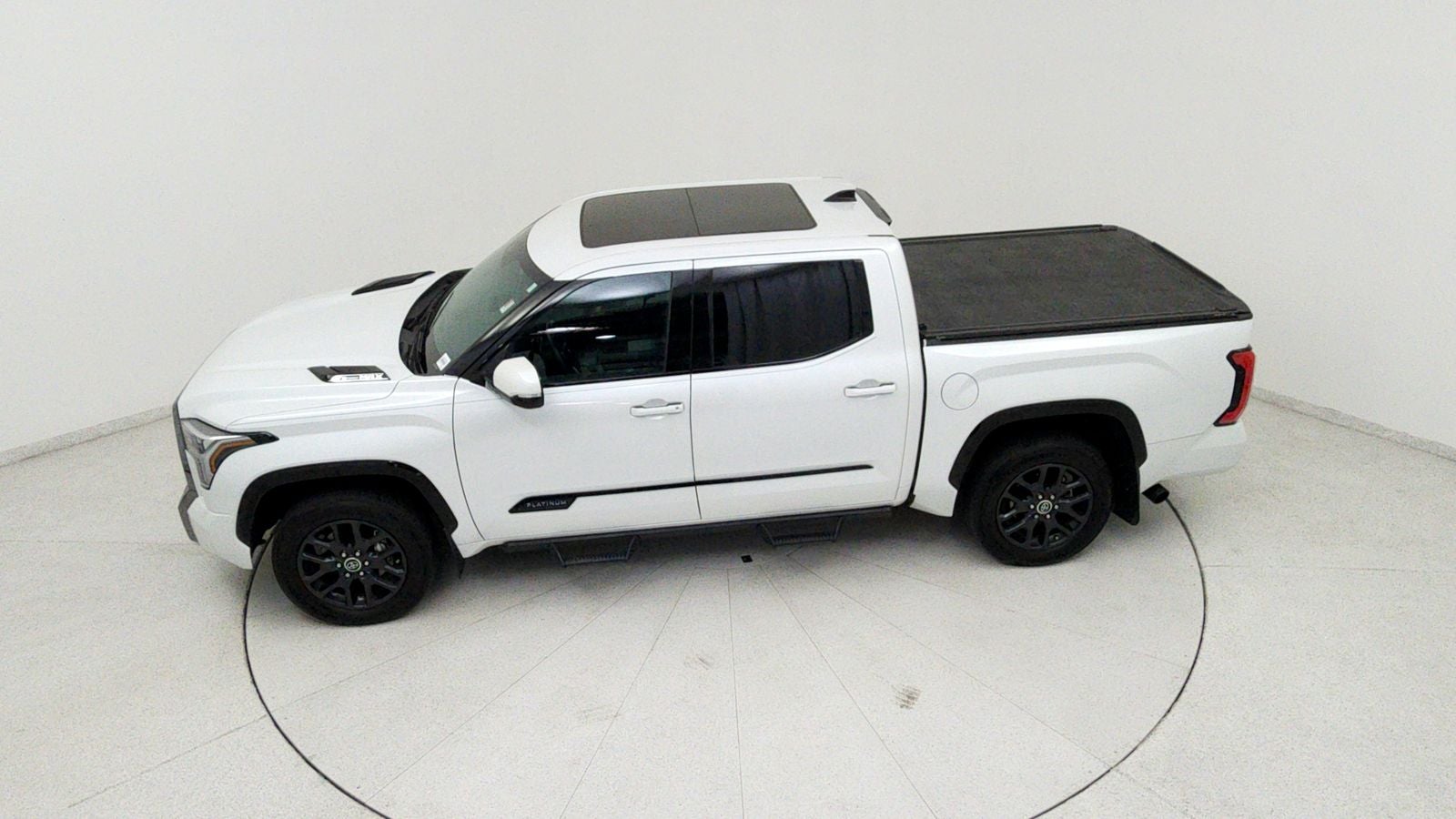 2023 Toyota Tundra Hybrid Platinum