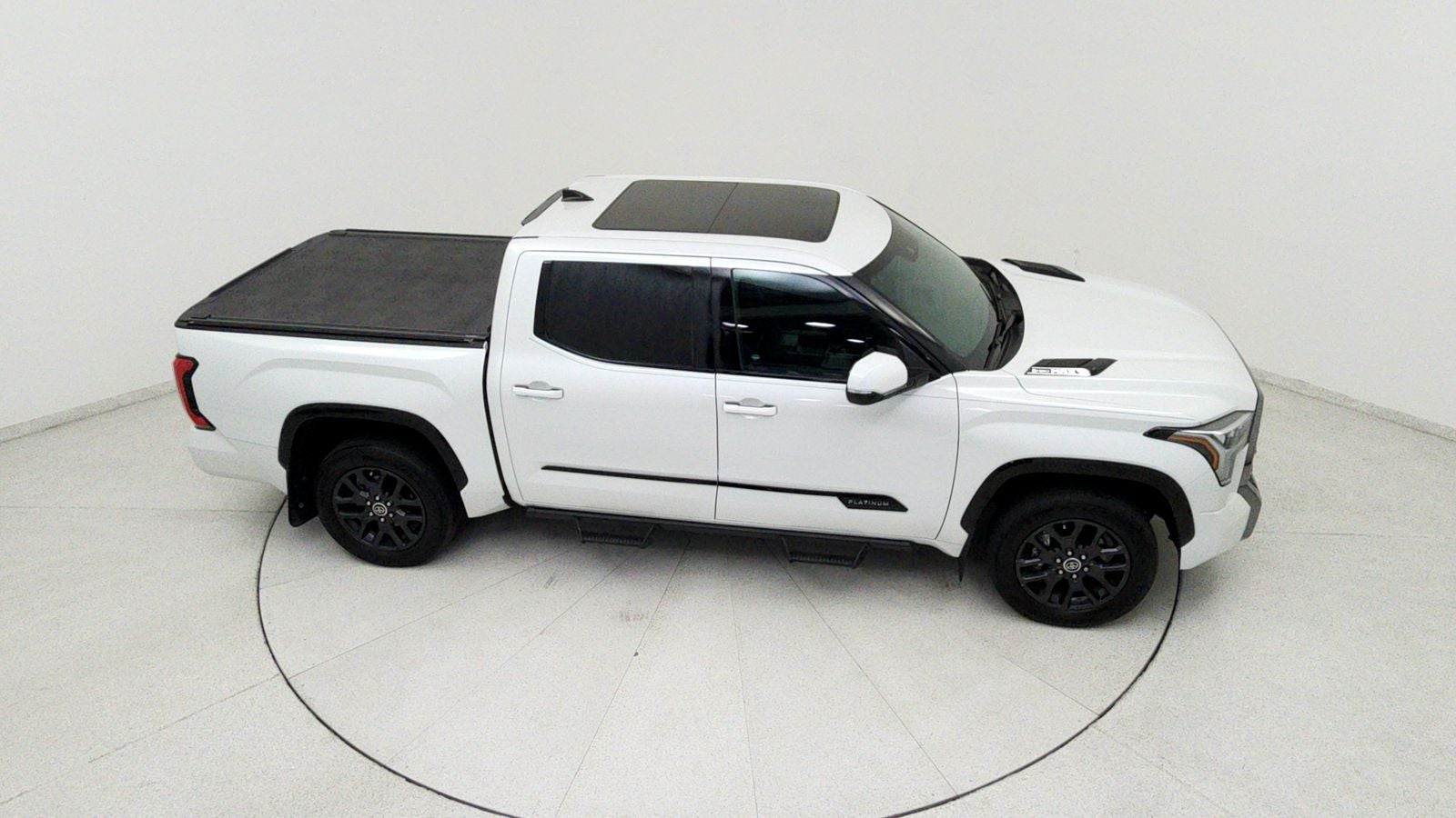 2023 Toyota Tundra Hybrid Platinum