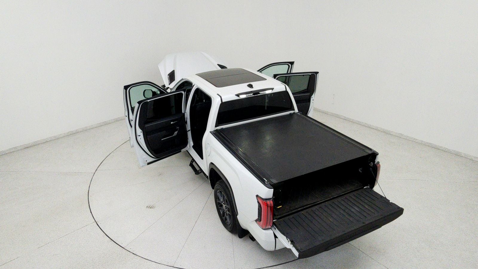 2023 Toyota Tundra Hybrid Platinum