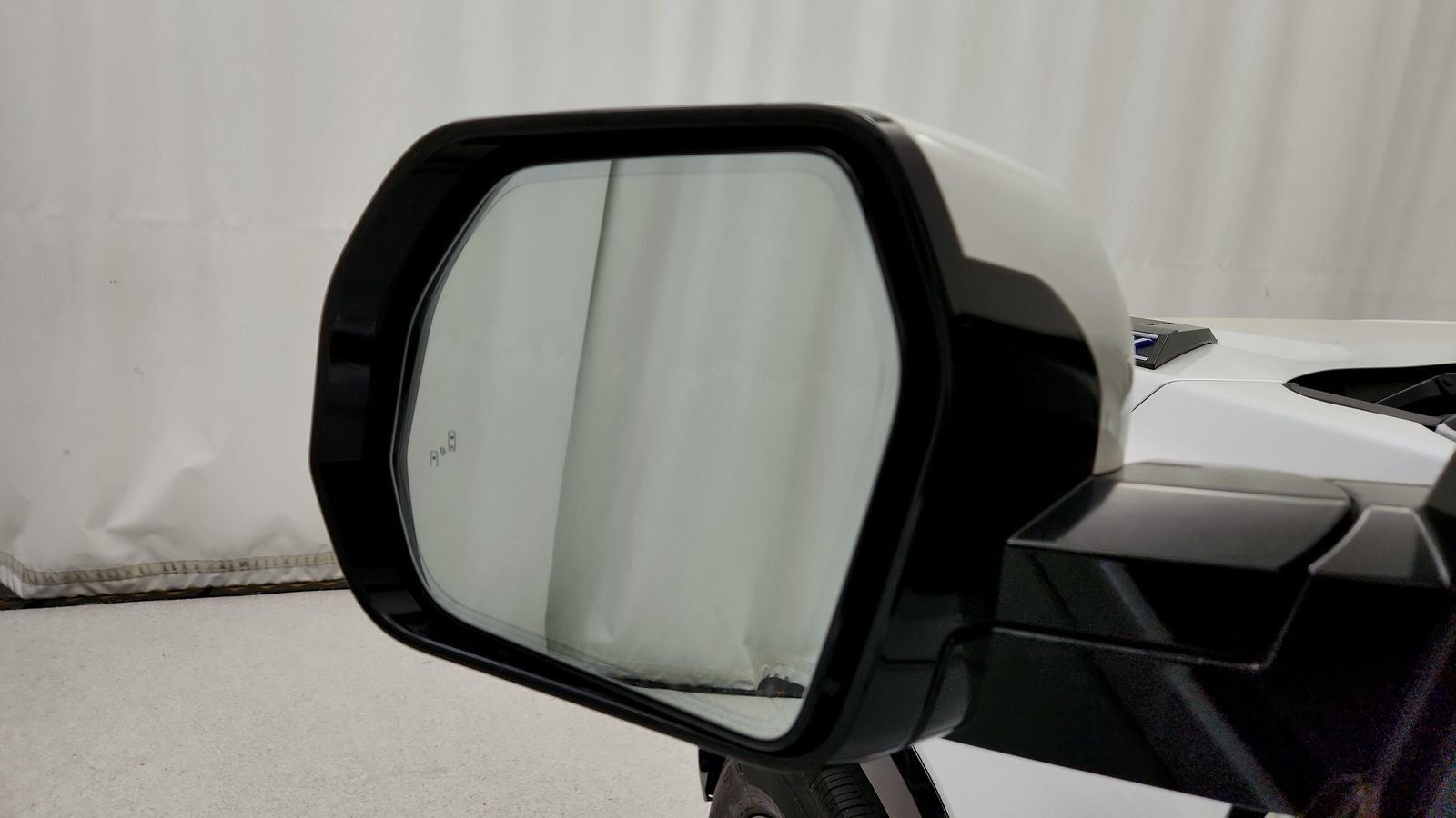 2023 Toyota Tundra Hybrid Platinum