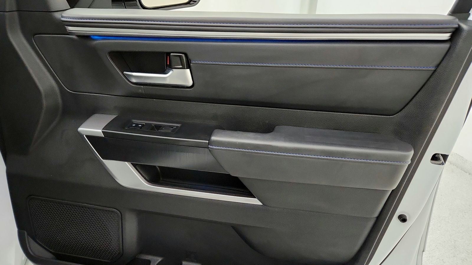 2023 Toyota Tundra Hybrid Platinum