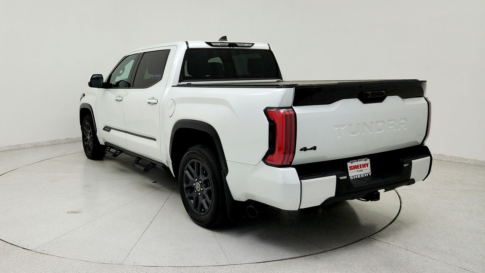 2023 Toyota Tundra Hybrid Platinum