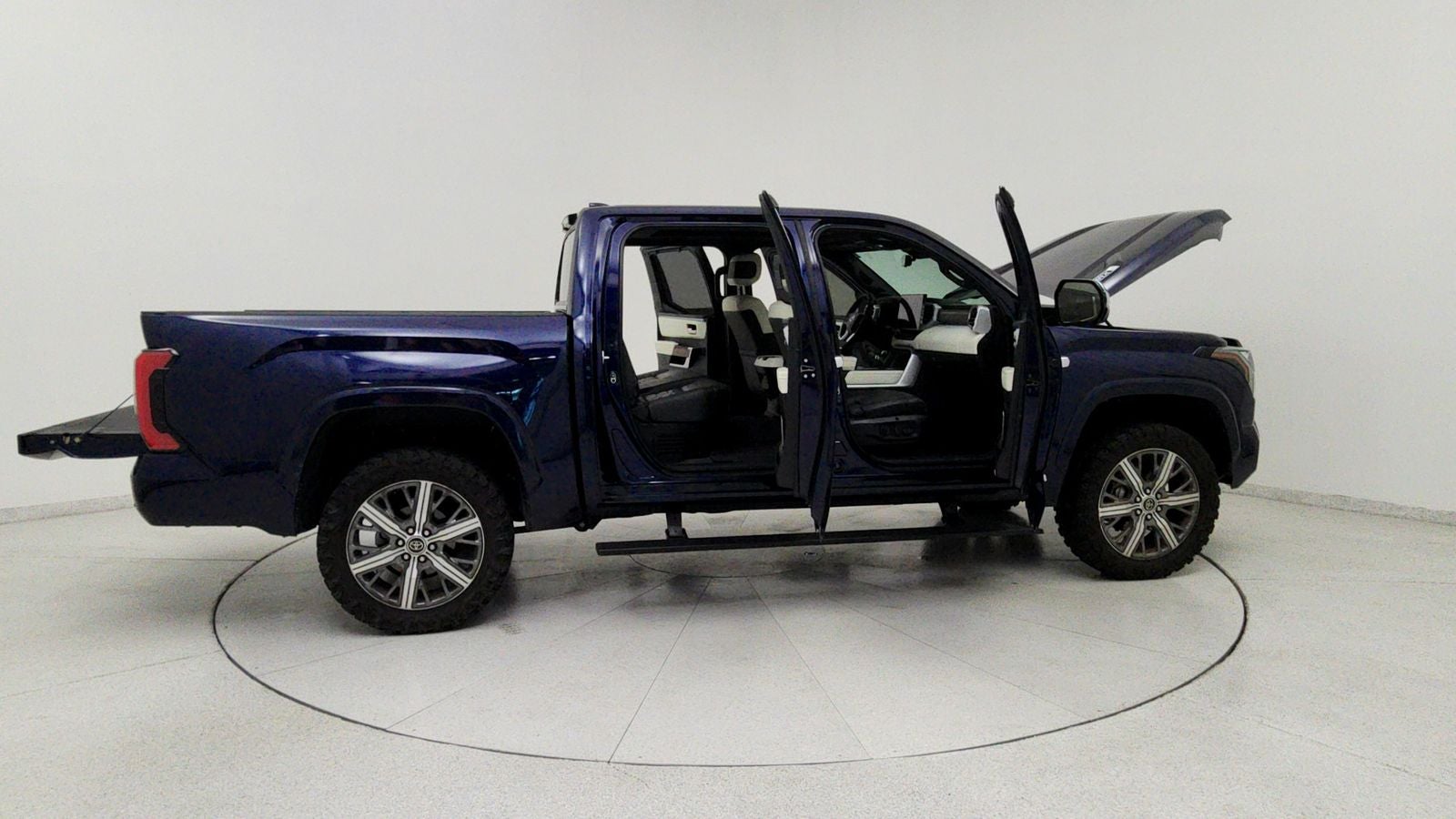 2023 Toyota Tundra Hybrid Capstone