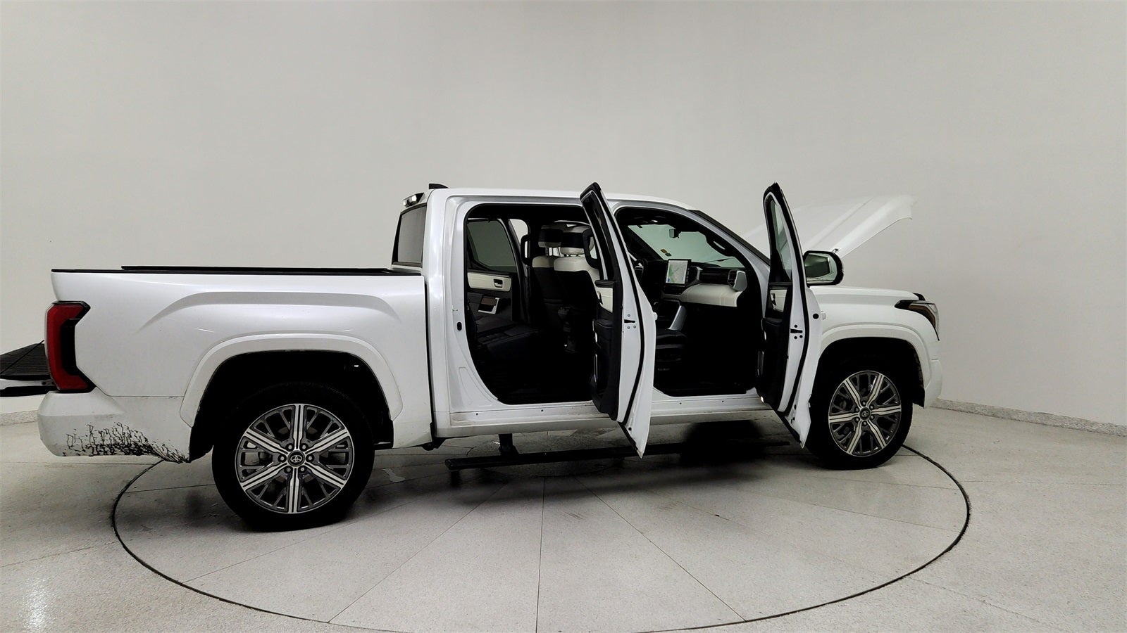 2025 Toyota Tundra Hybrid Capstone