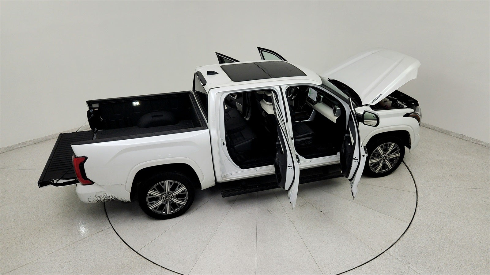 2025 Toyota Tundra Hybrid Capstone