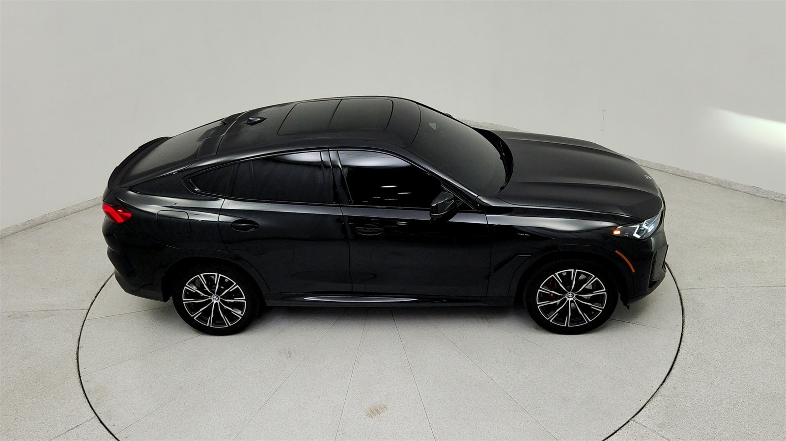 2024 BMW X6 xDrive40i