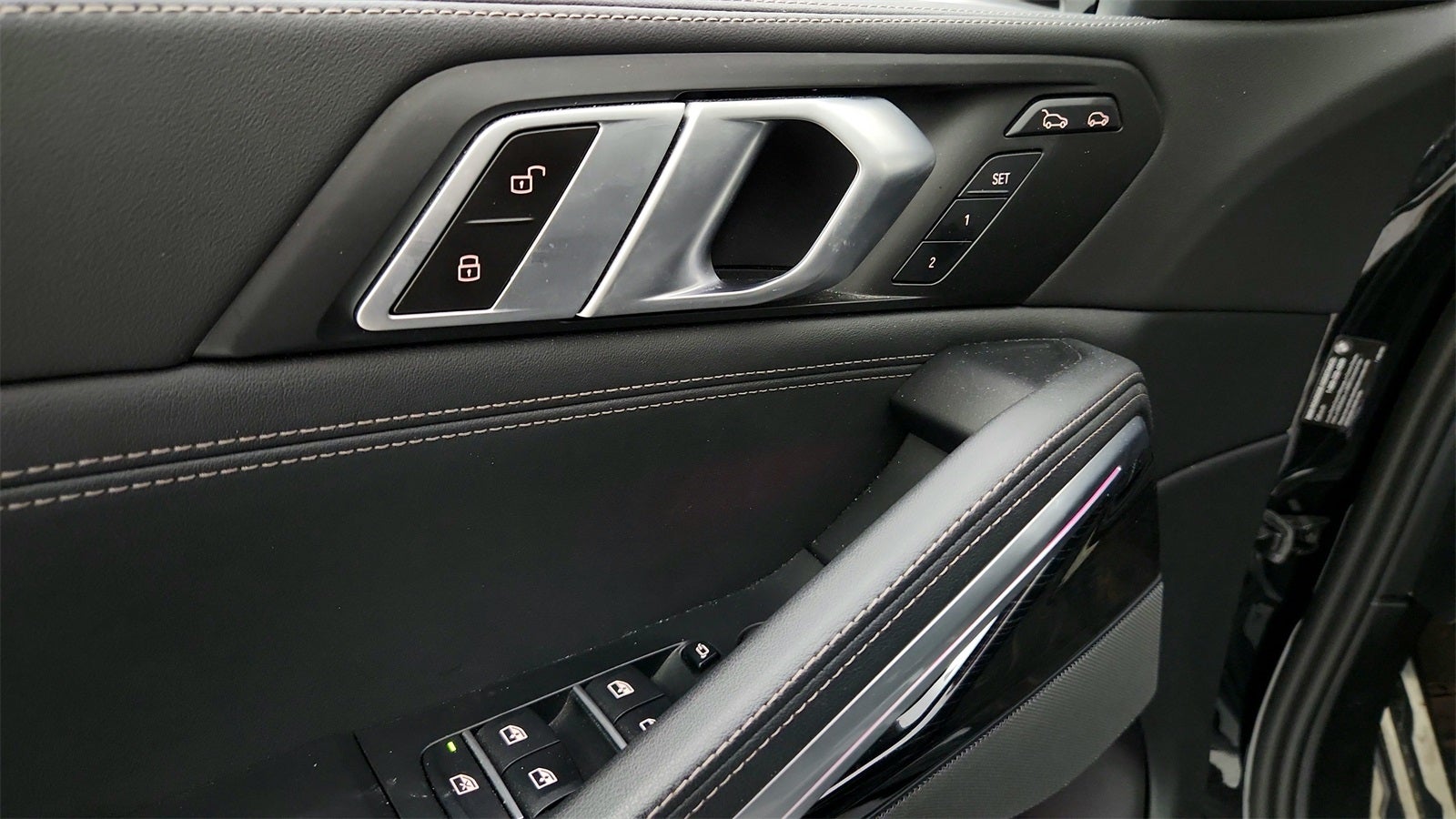 2024 BMW X6 xDrive40i