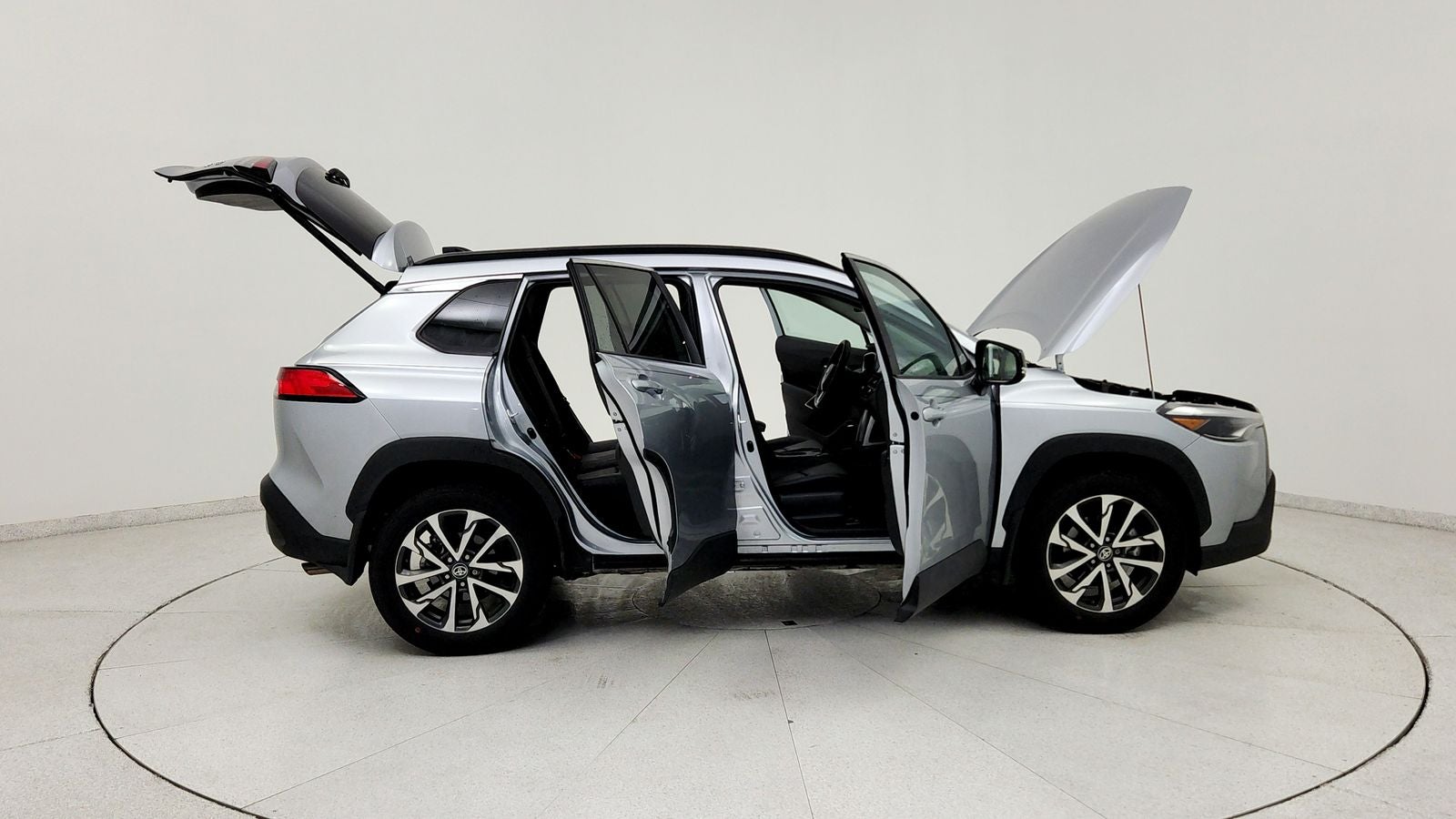 2025 Toyota Corolla Cross XLE