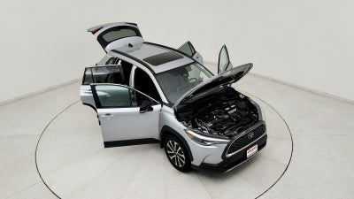 2025 Toyota Corolla Cross XLE