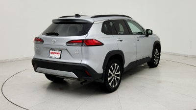 2025 Toyota Corolla Cross XLE