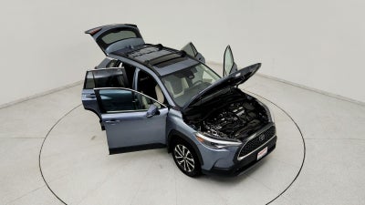 2023 Toyota Corolla Cross XLE