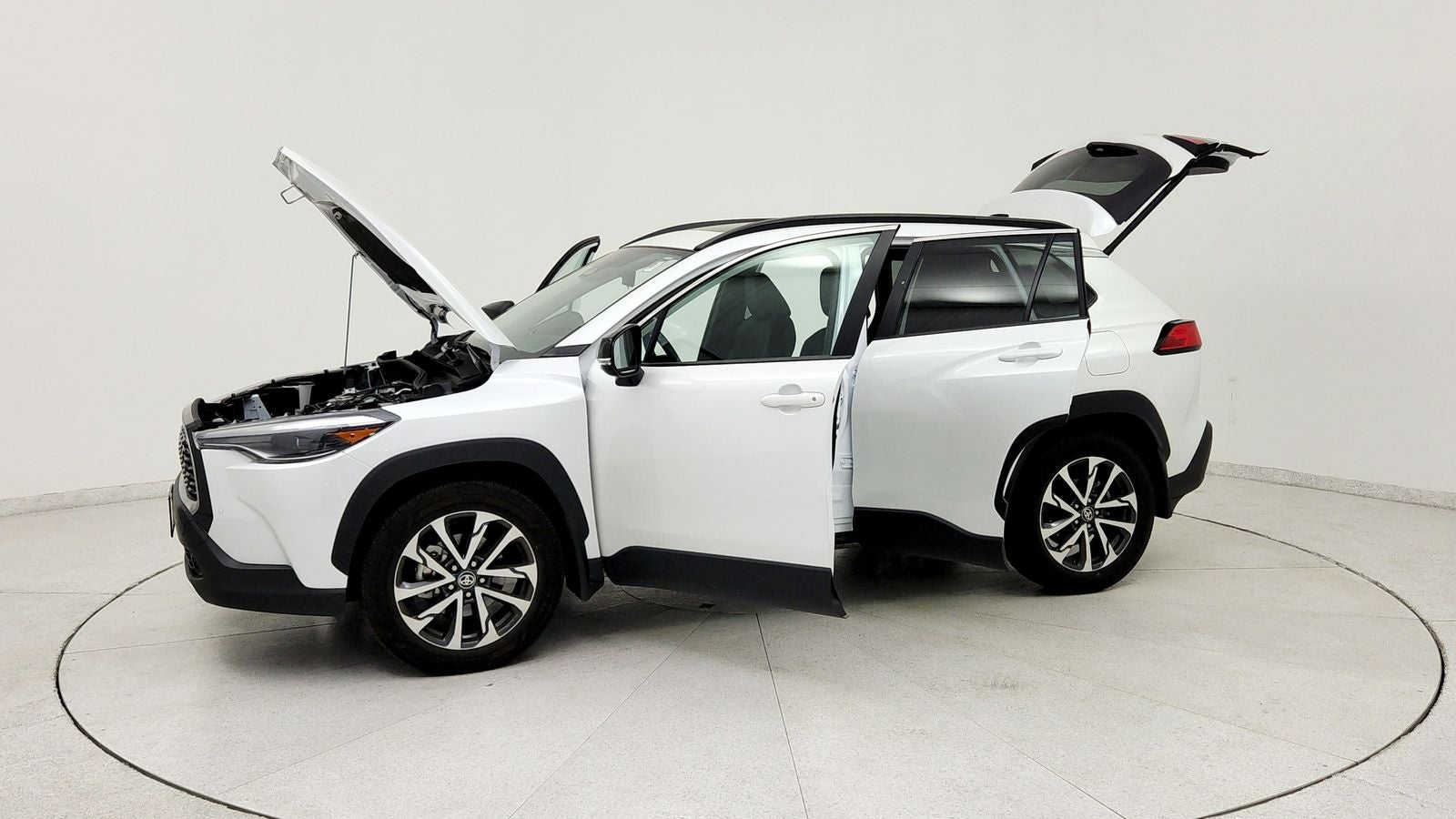 2025 Toyota Corolla Cross XLE