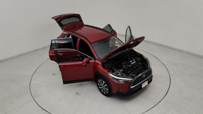 2024 Toyota Corolla Cross XLE